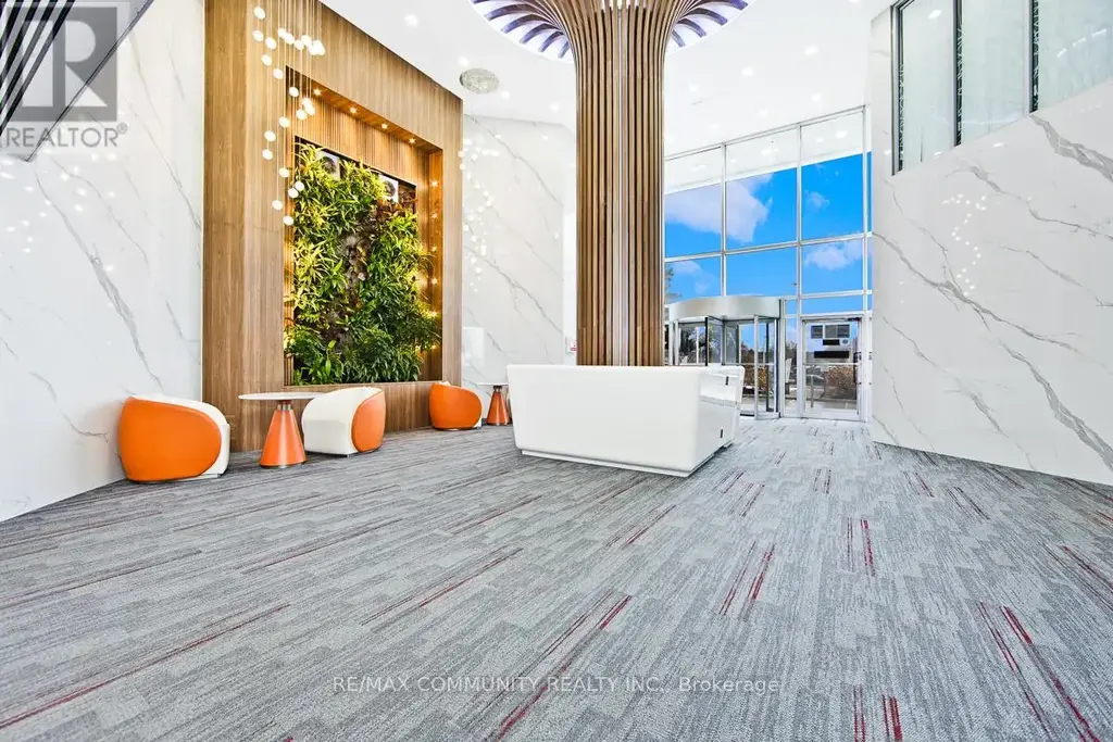 212 - 105 Gordon Baker Road, Toronto (Hillcrest Village)